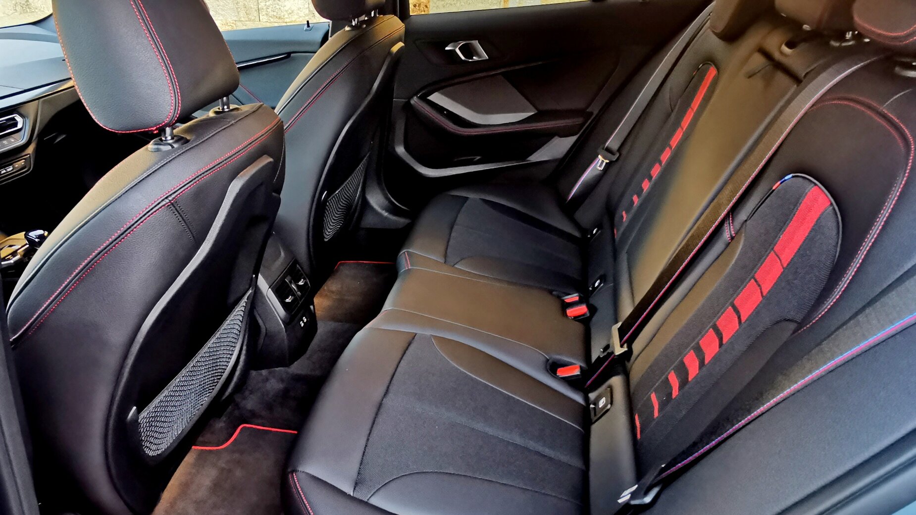 Светотатство или хитър ход, хотхечът с предно предаване BMW 128ti