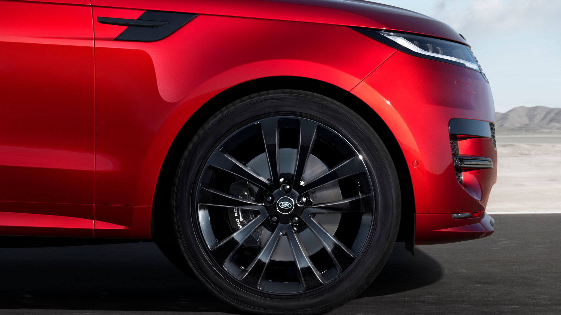 Посрещнете новия Range Rover Sport