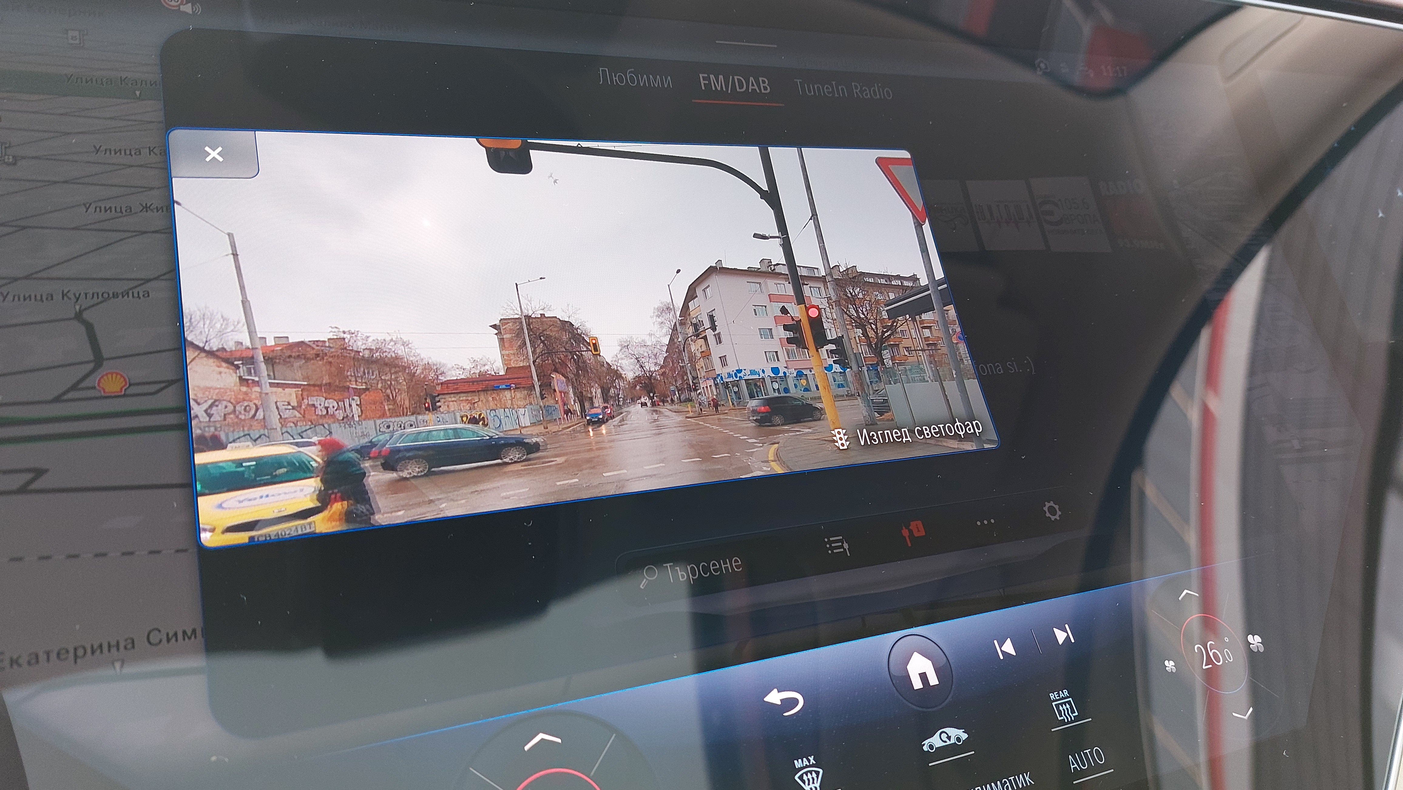 Караме електрическия Mercedes EQS SUV