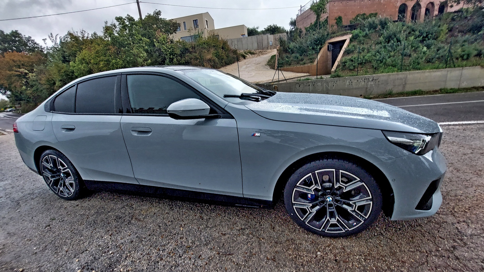 Караме новото поколение BMW Серия 5