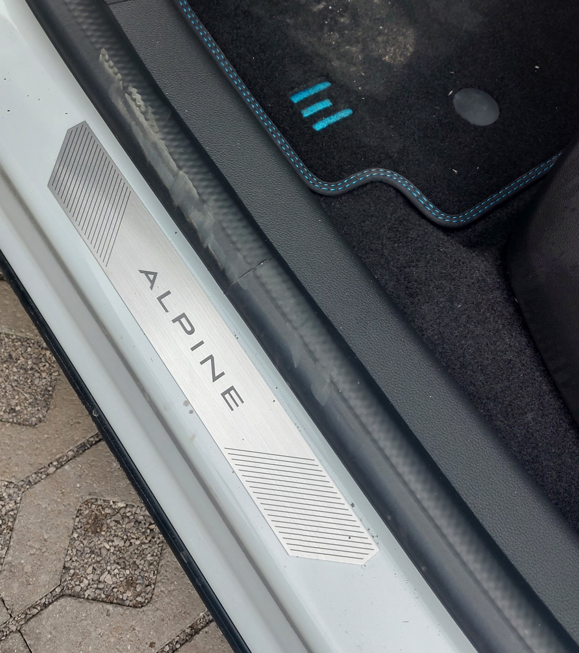 Караме Renault Arkana Esprit Alpine