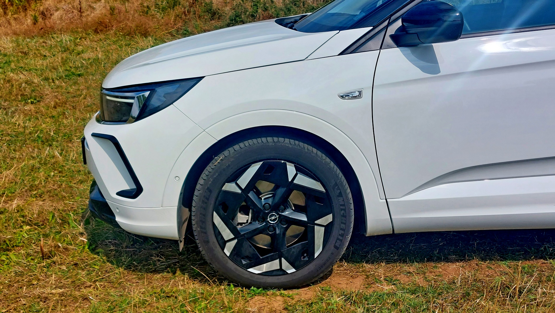 Караме Opel Grandland GSe с 300 к.с.