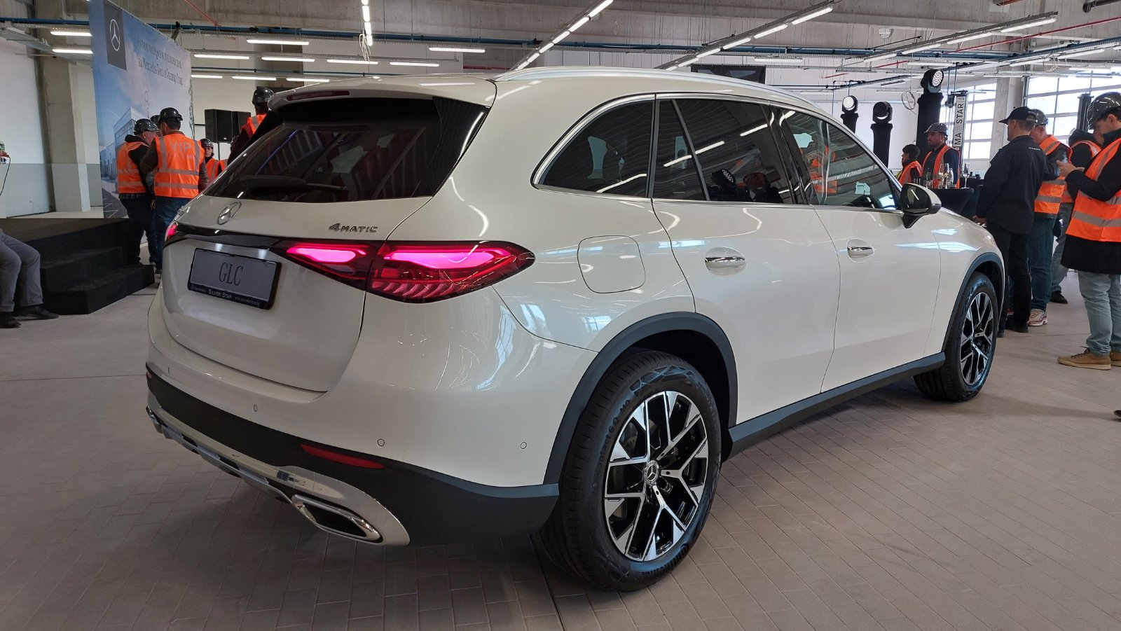 Разкриха у нас Mercedes-Benz GLC