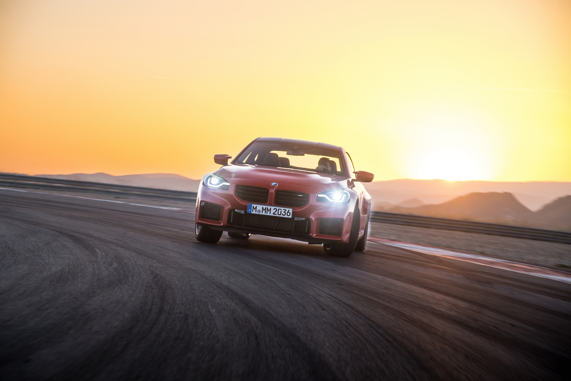 BMW M2 идва с 460 к.с. и механика