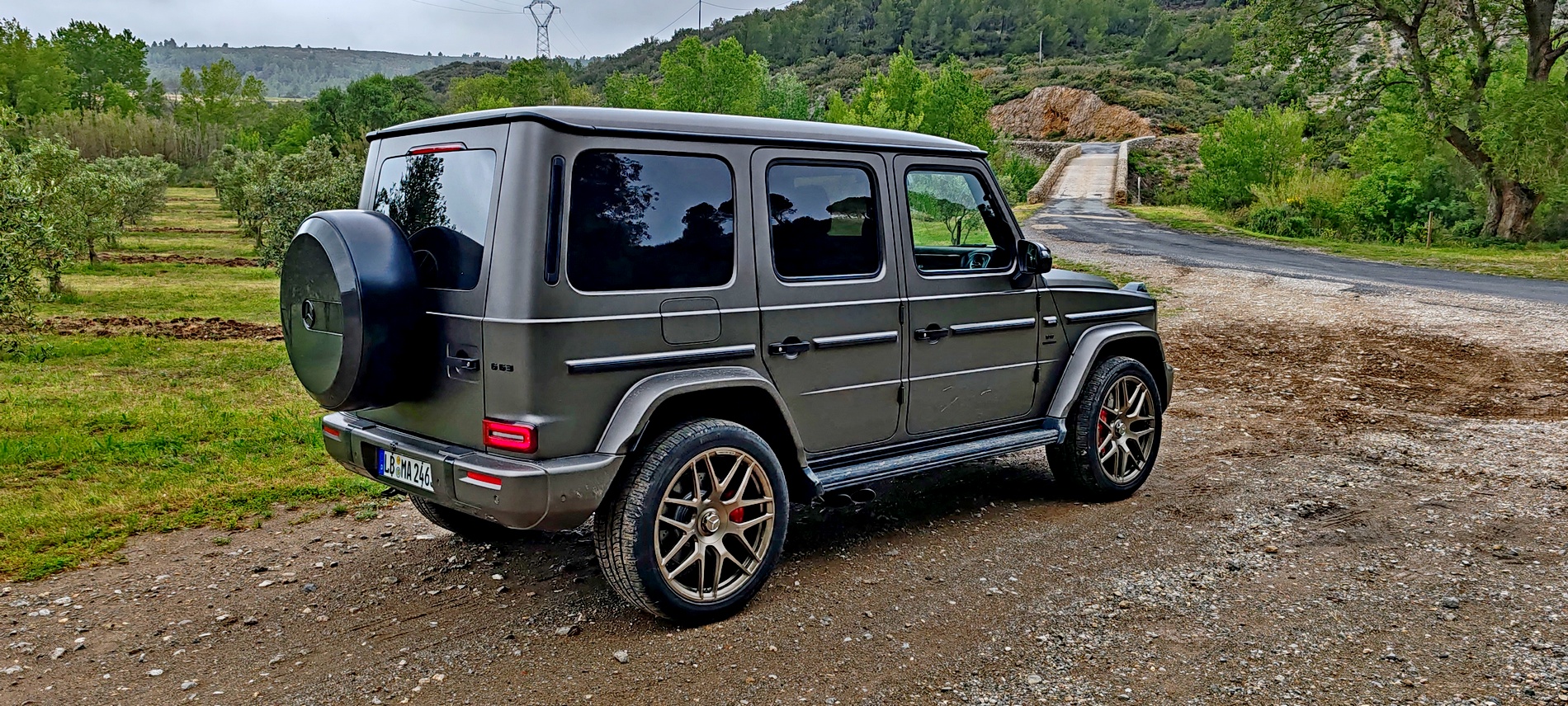 Караме обновената Mercedes G-класа