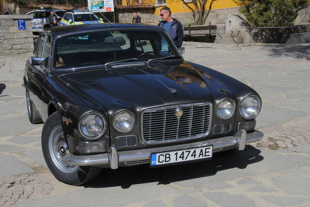 Chevrolet Corvette и Lotus Elan +2 спечелиха големите в Копривщица и Панагюрище