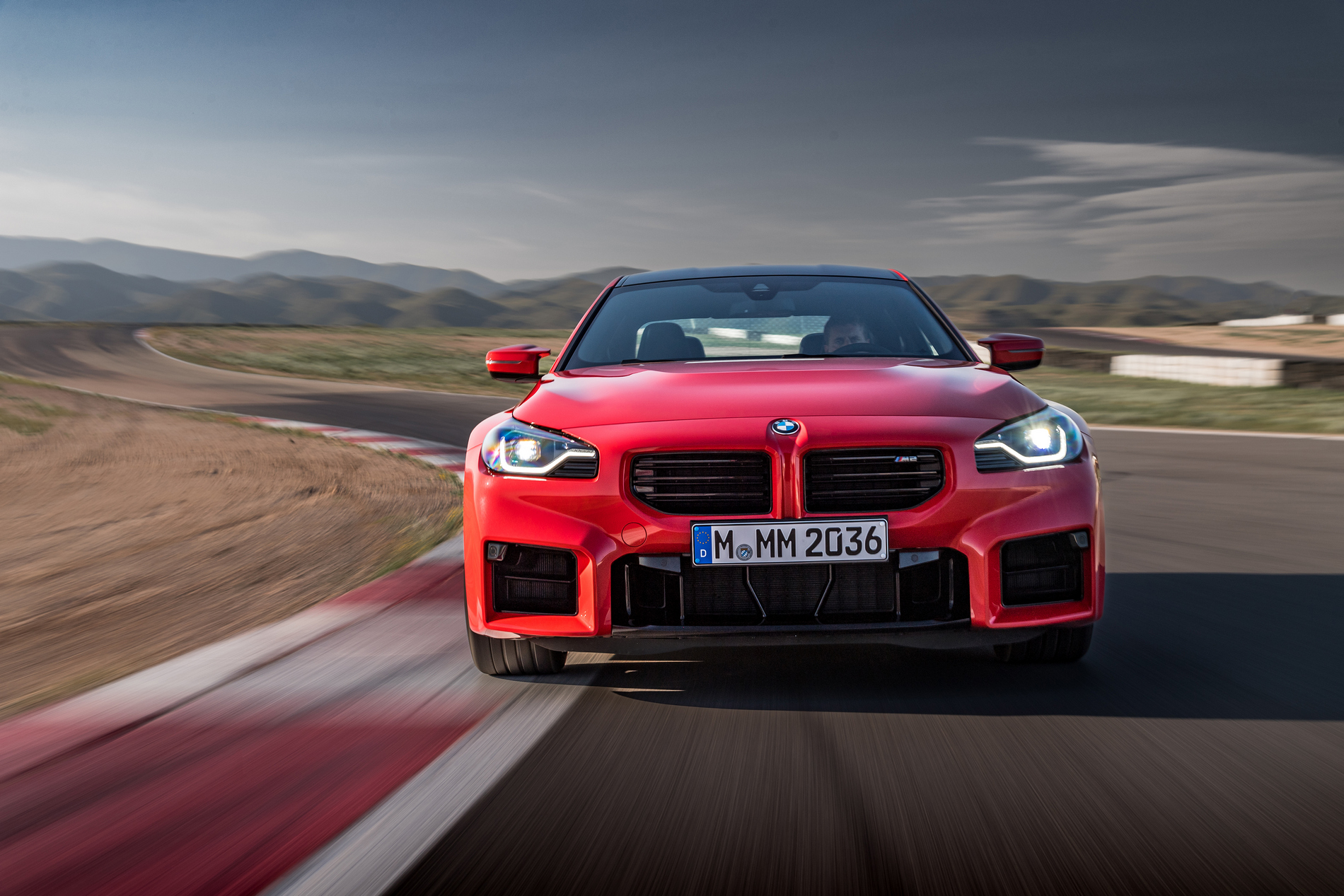 BMW M2 идва с 460 к.с. и механика