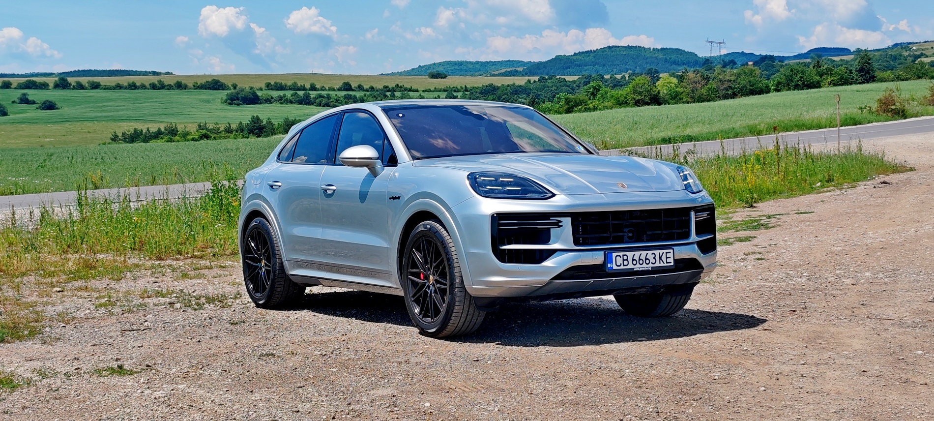 Най-мощният Porsche Cayenne е плъг-ин хибрид