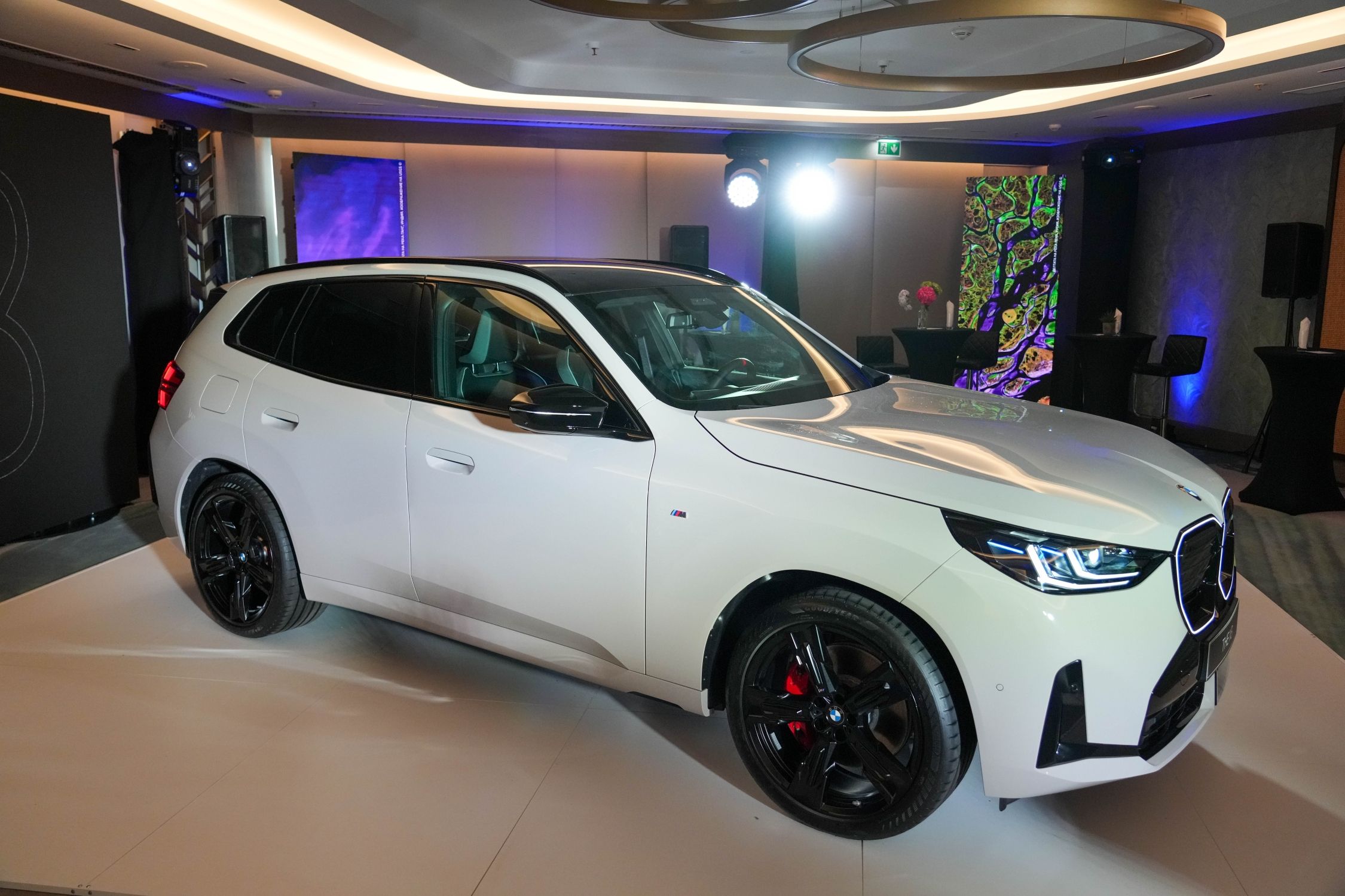 BMW X3 пристигна у нас дни преди публикуването на първите снимки