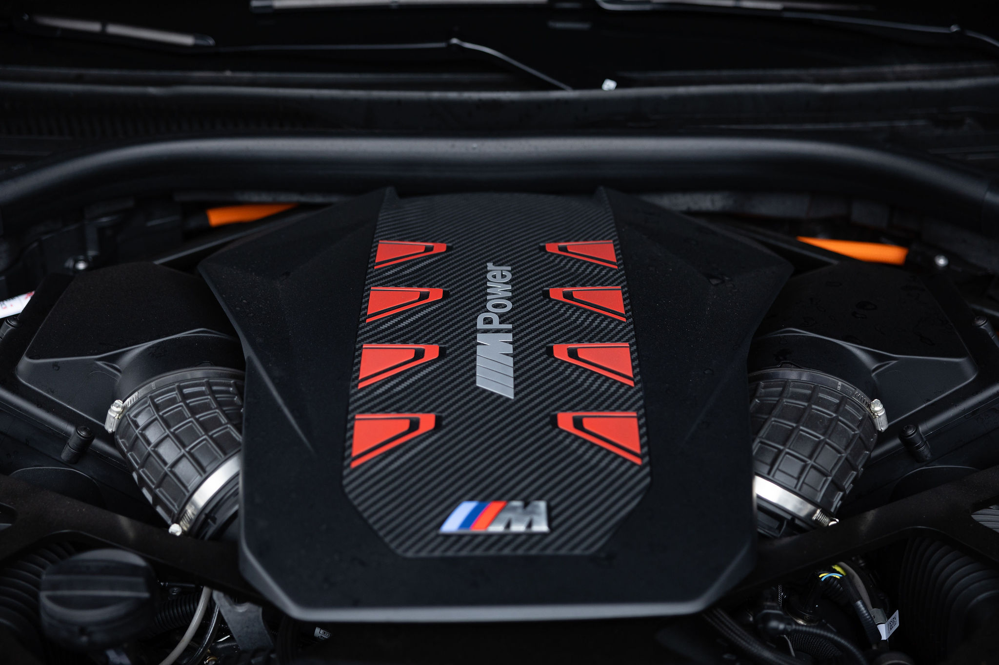 Разбулихме BMW ХМ и М2