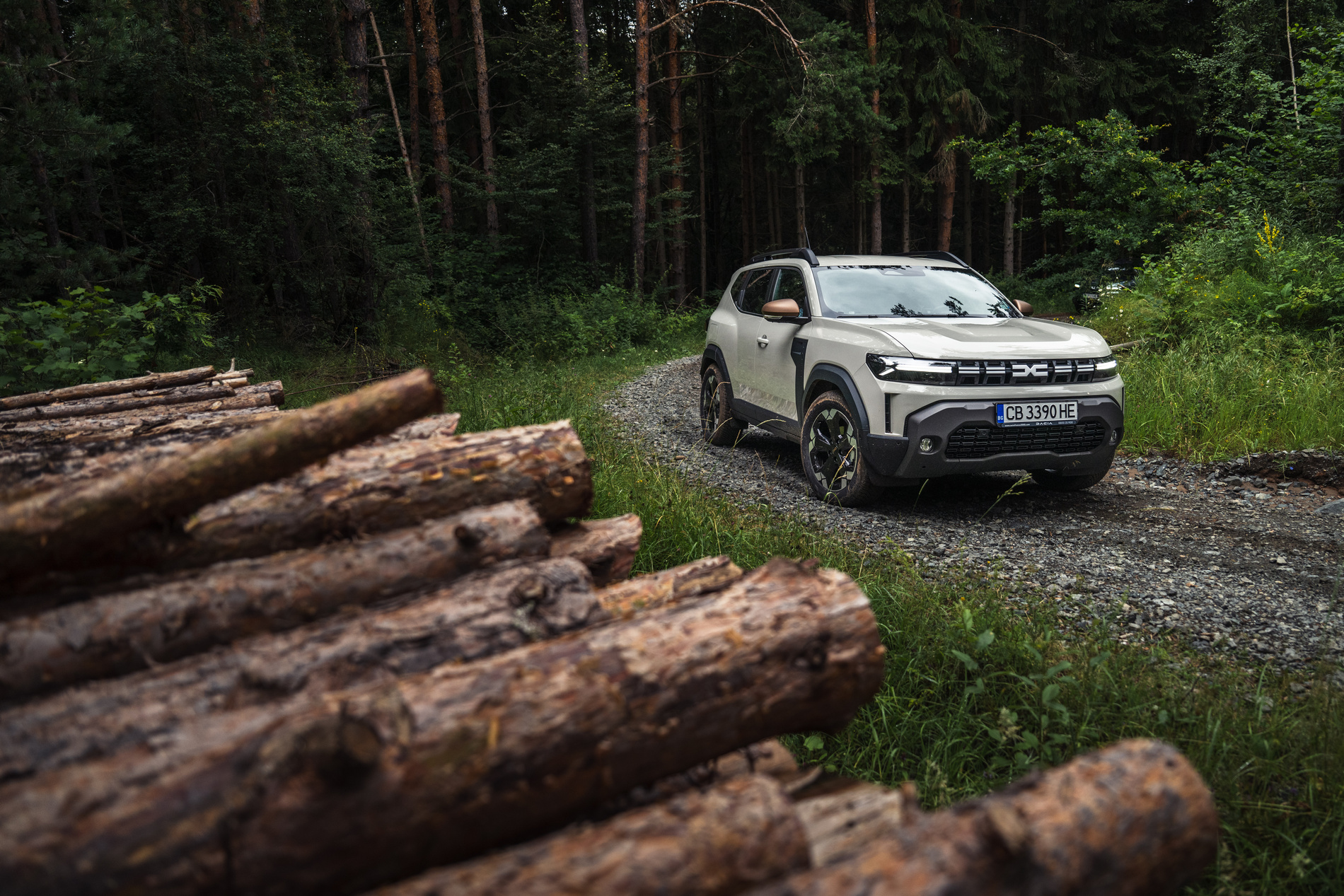 Караме новото поколение Dacia Duster