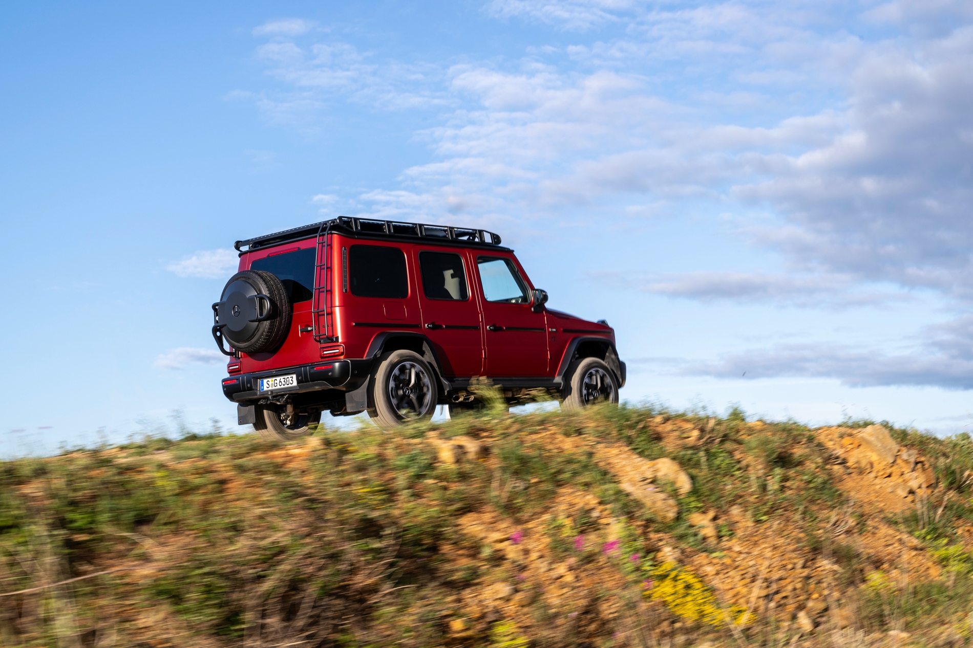 Караме обновената Mercedes G-класа