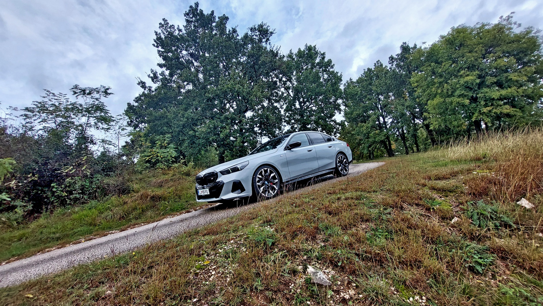 Караме новото поколение BMW Серия 5
