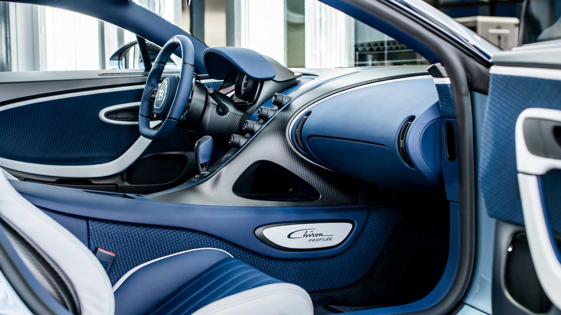 Bugatti пусна специален последен Chiron