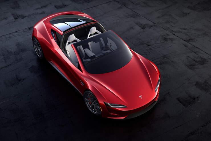 Tesla представи летящ Roadster