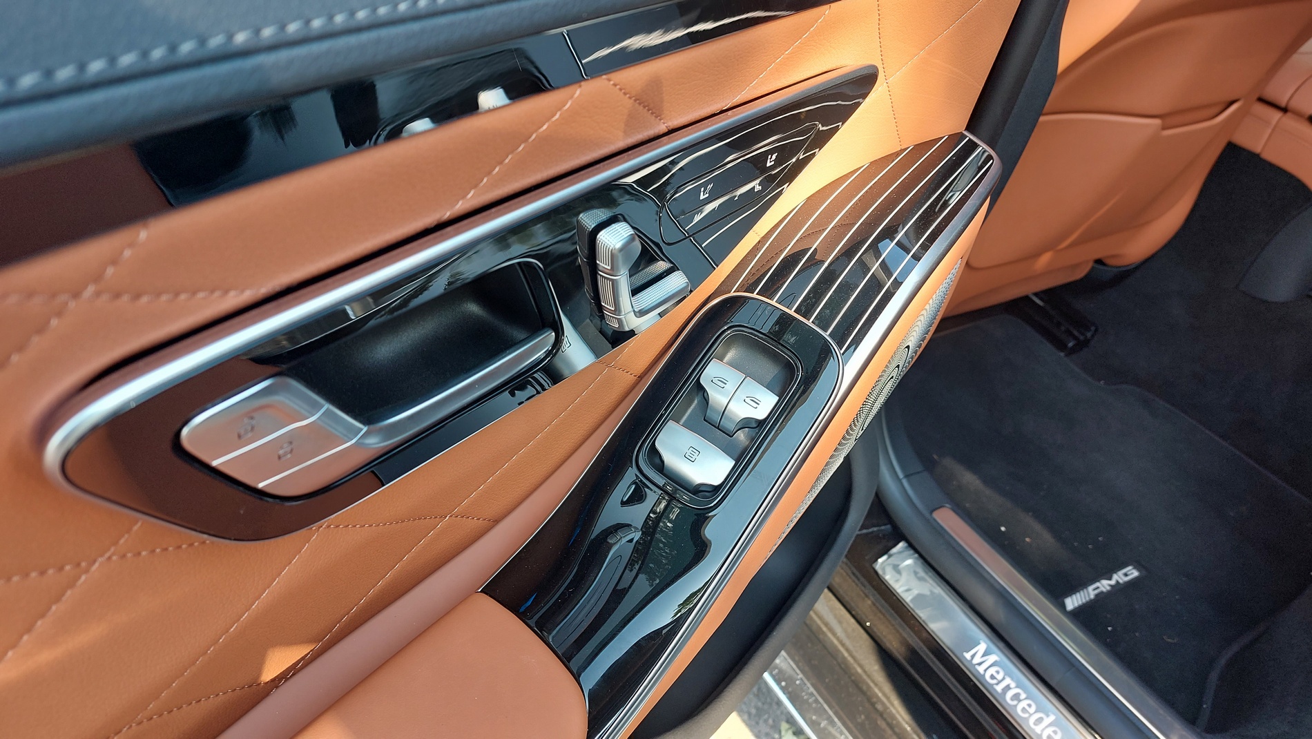 Караме хибридния Mercedes S580e