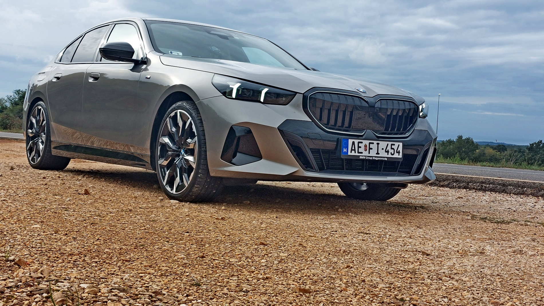 Караме новото поколение BMW Серия 5