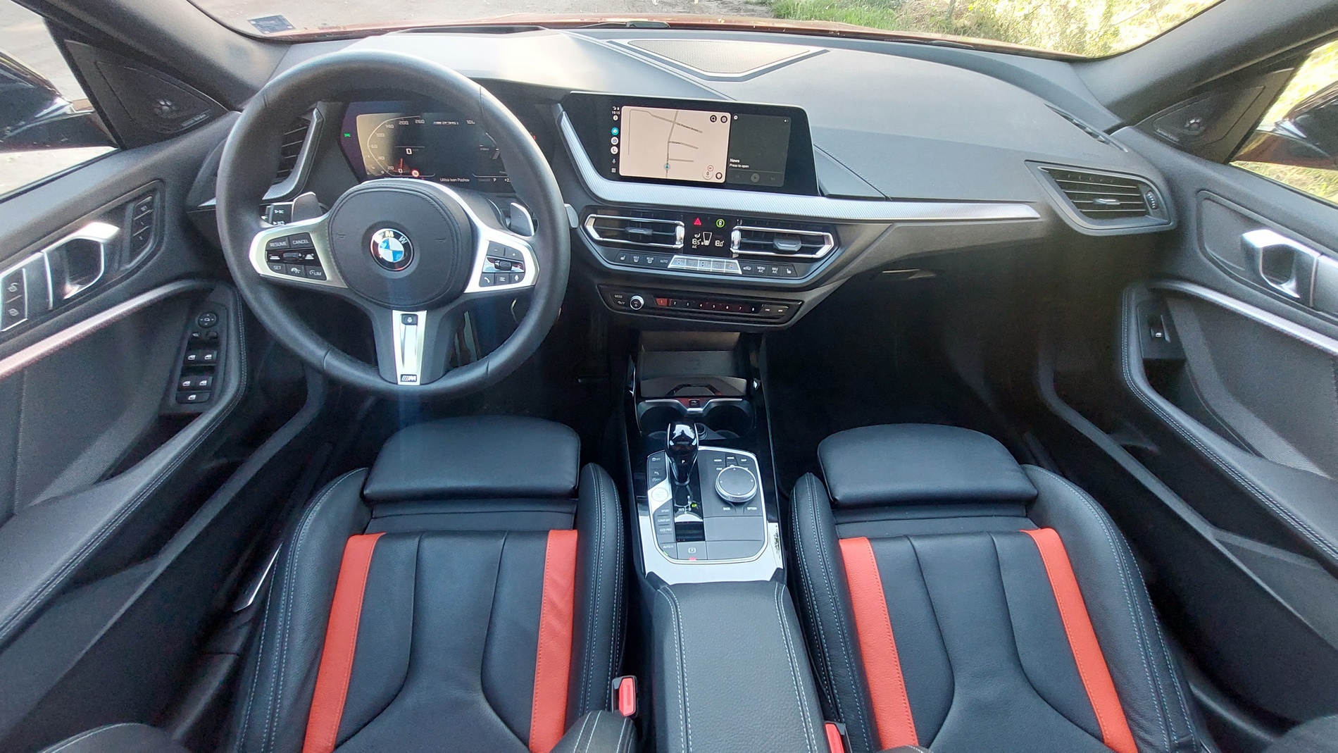 Карахме най-мощният 4-цилиндров мотор на BMW