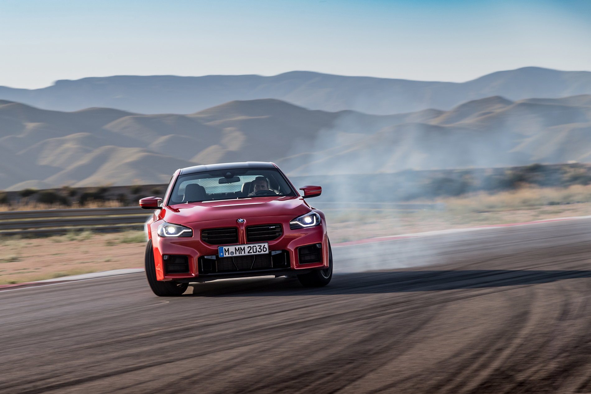 BMW M2 идва с 460 к.с. и механика