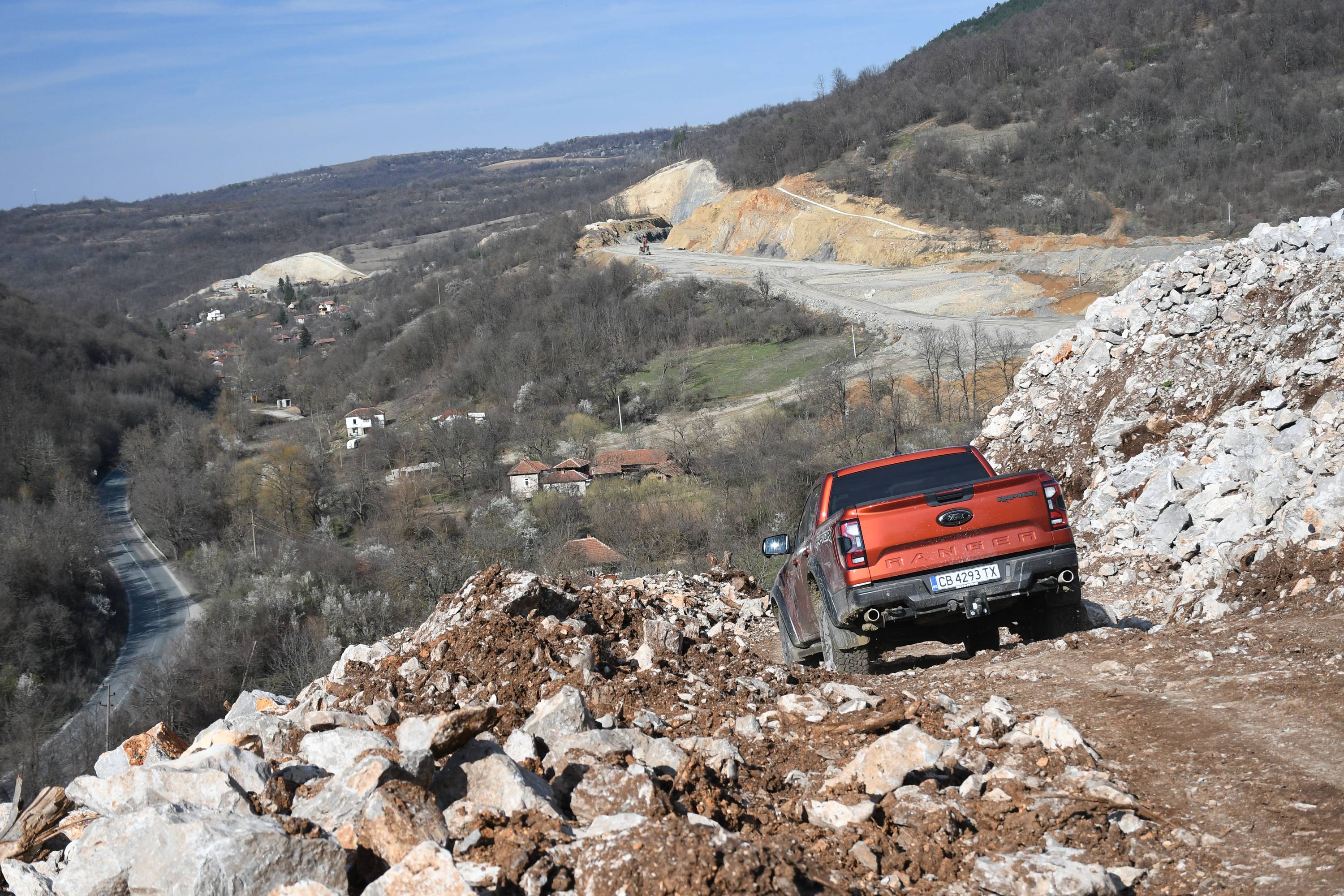 Ford Ranger Raptor е оръжие за баха