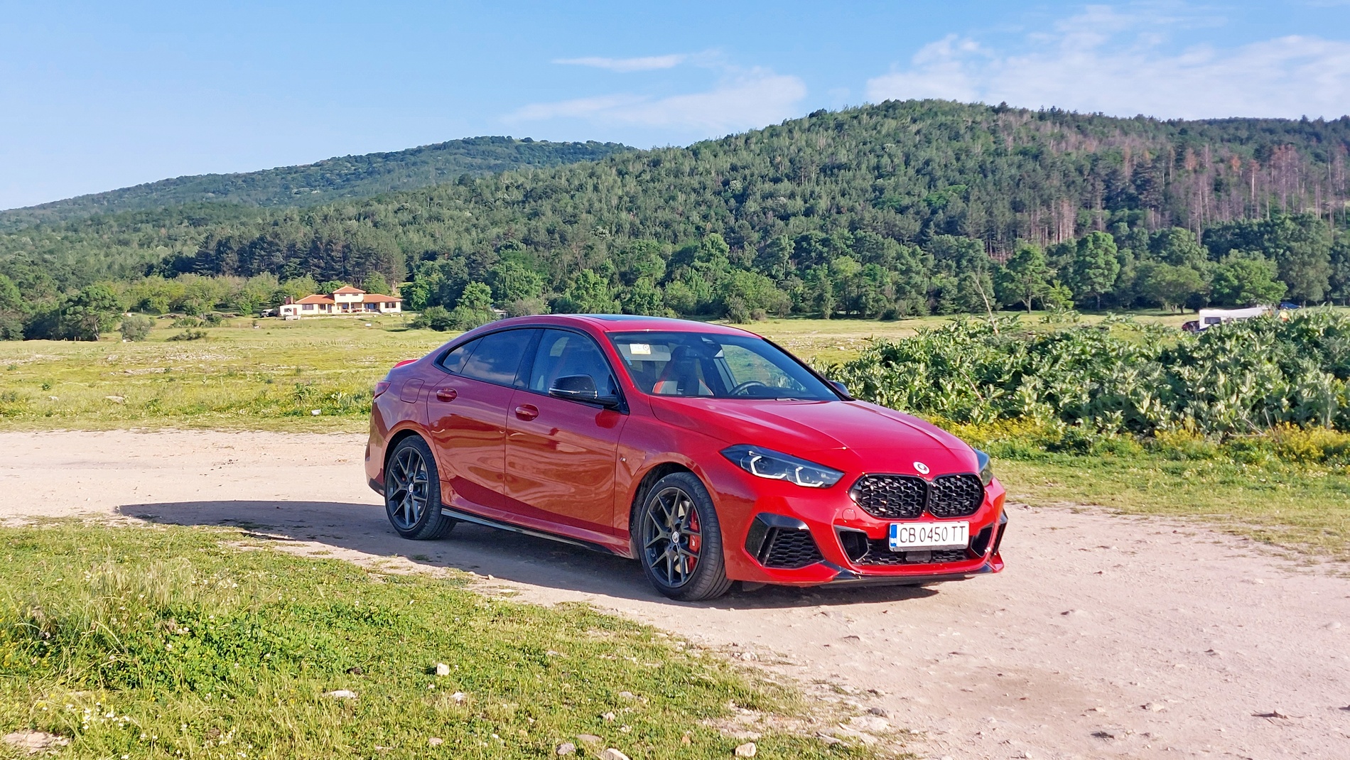 Карахме най-мощният 4-цилиндров мотор на BMW