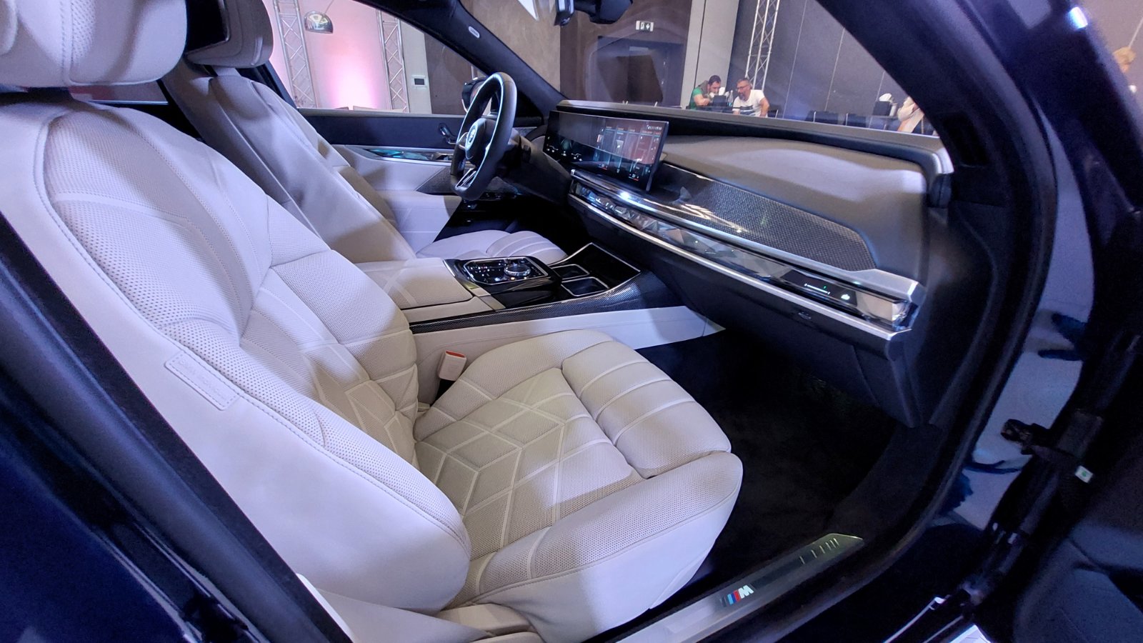 BMW i7 е предпремиерно в България