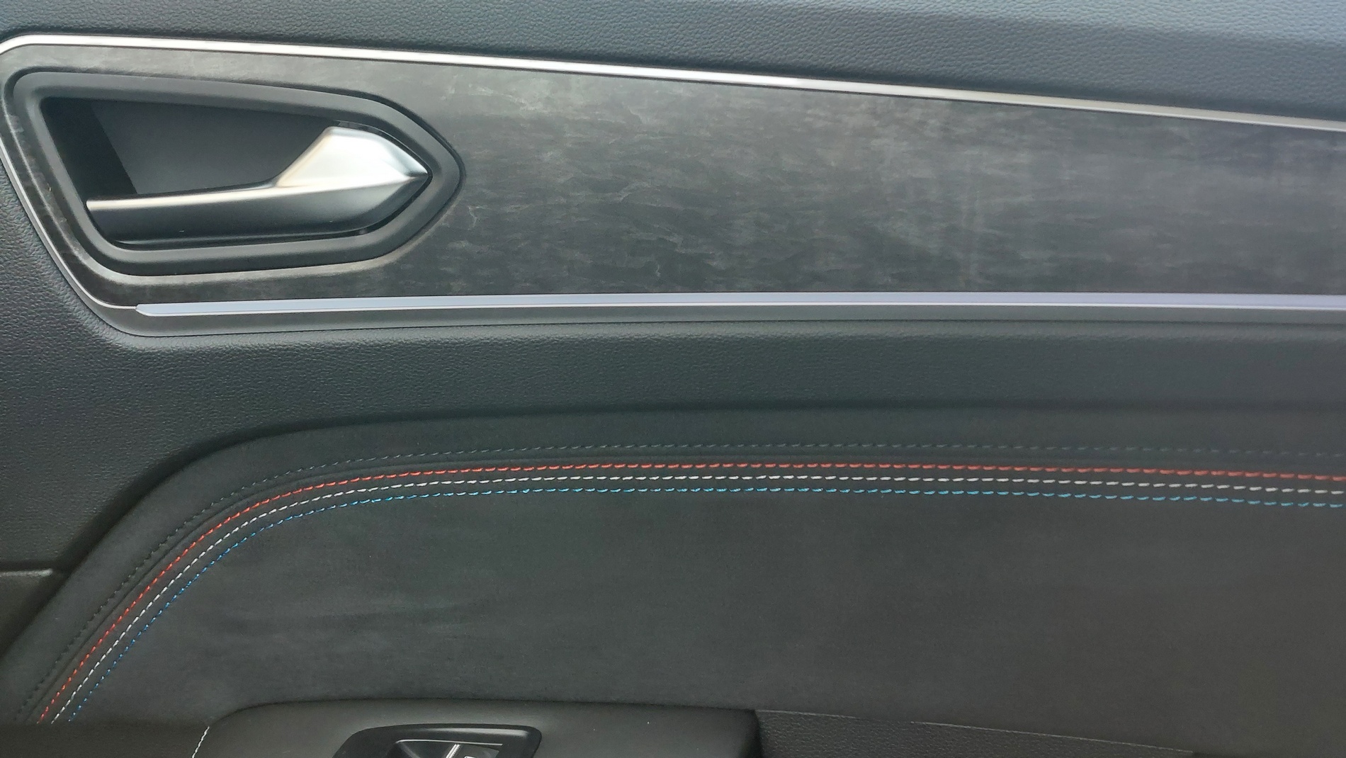 Караме Renault Arkana Esprit Alpine