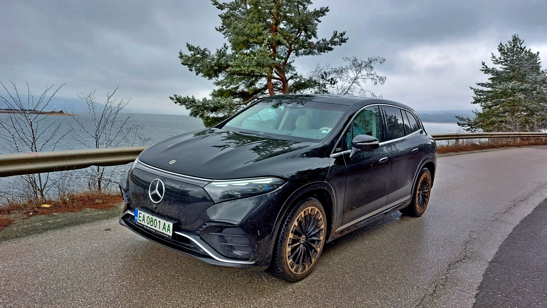 Караме електрическия Mercedes EQS SUV