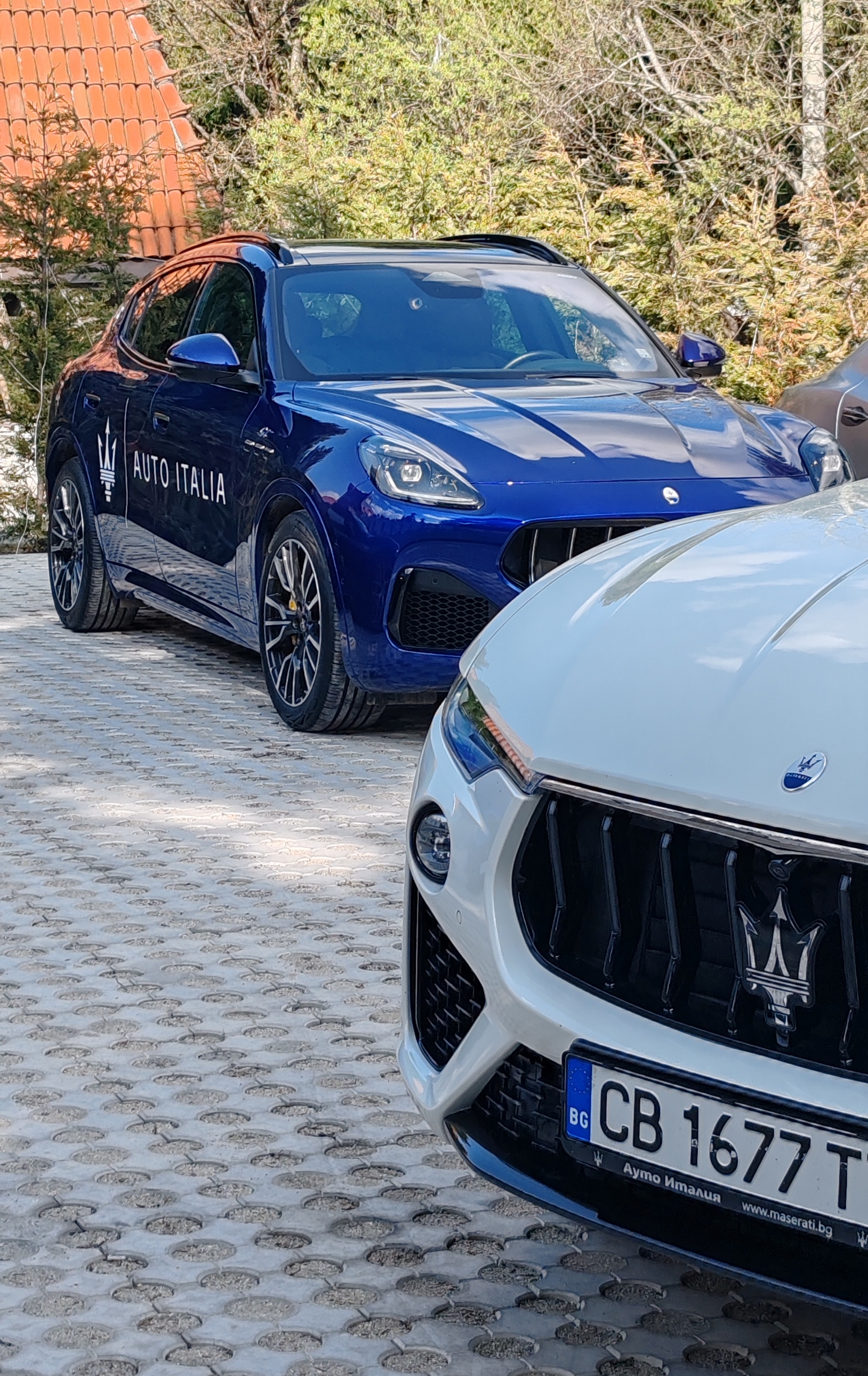 Караме електрическото Maserati Grecale Folgore