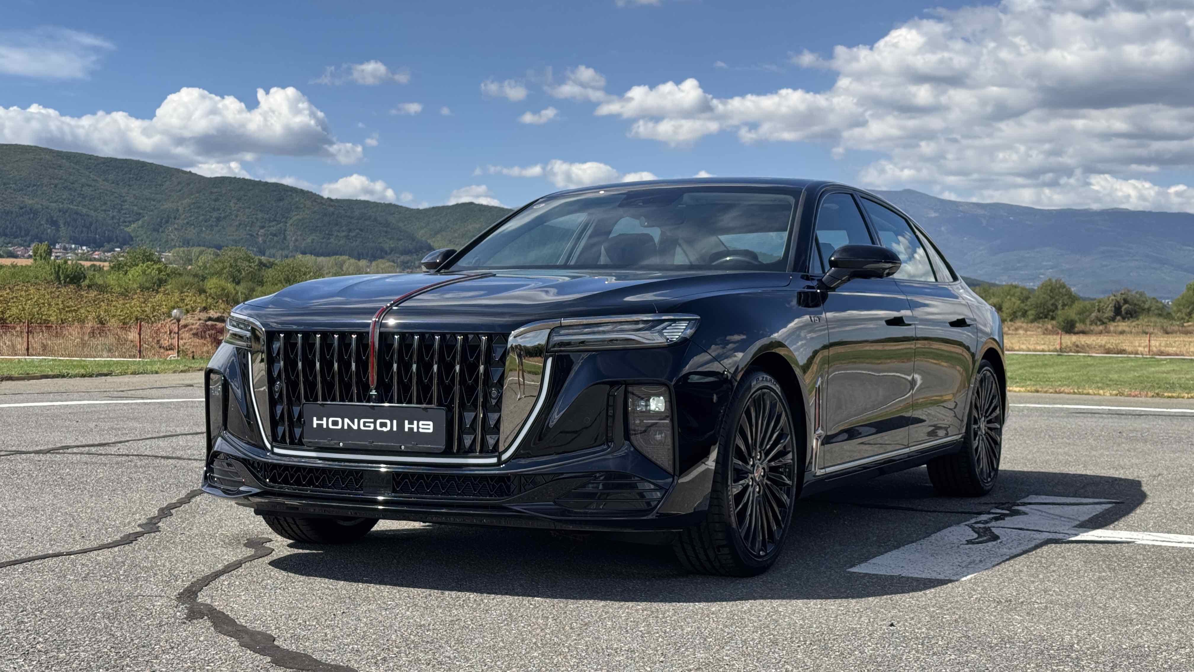 HONGQI H9